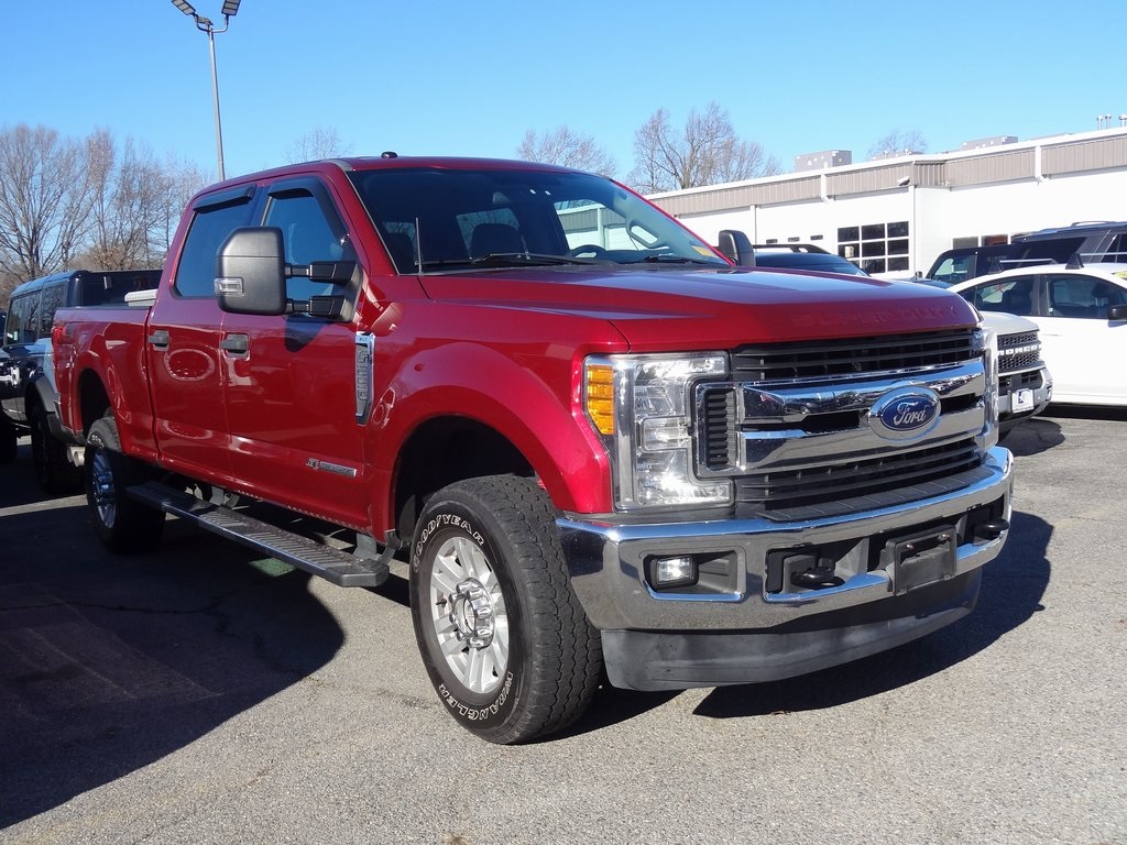 2017 Ford F-250 Super Duty XLT's photo