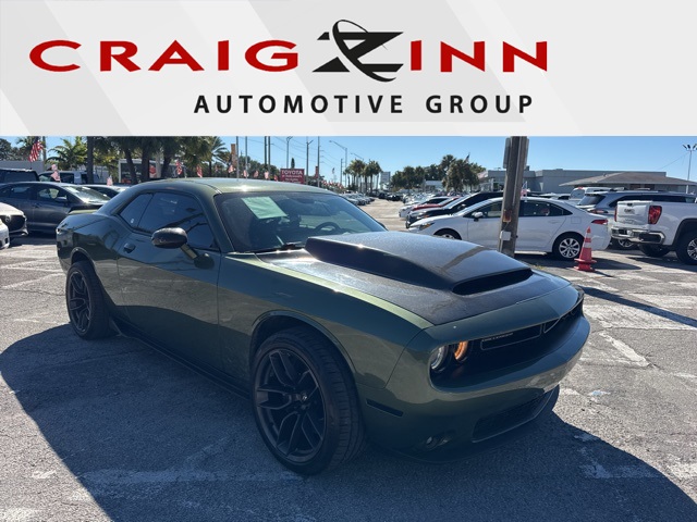 2021 Dodge Challenger SXT's photo