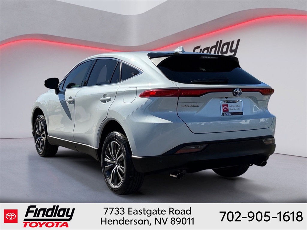 2024 Toyota Venza LE photo 2