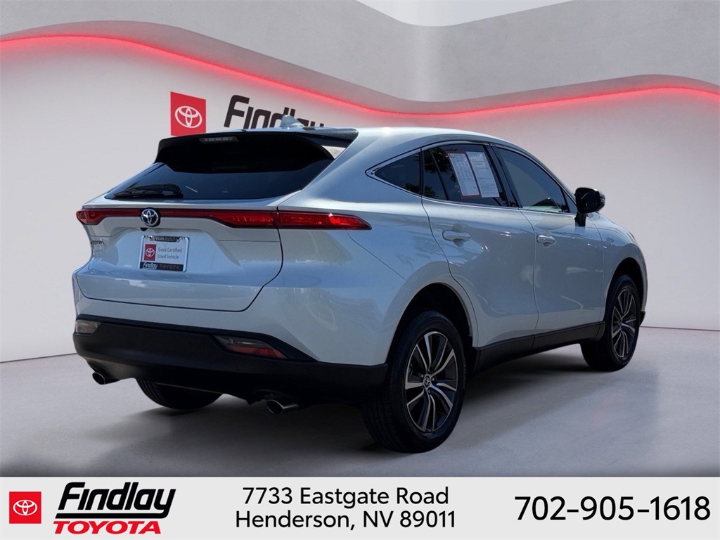 2024 Toyota Venza LE photo 3