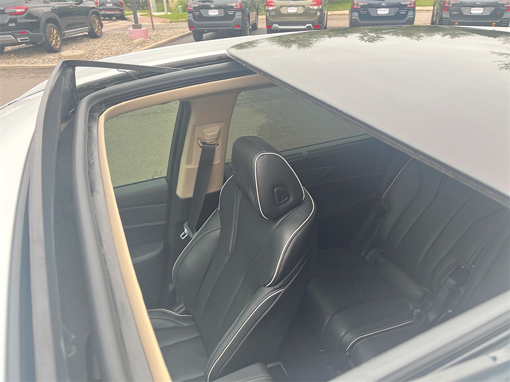 2024 Acura MDX SH-AWD Advance photo 19