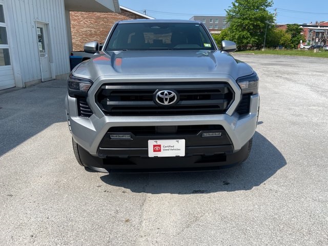 2024 Toyota Tacoma SR5 photo 2