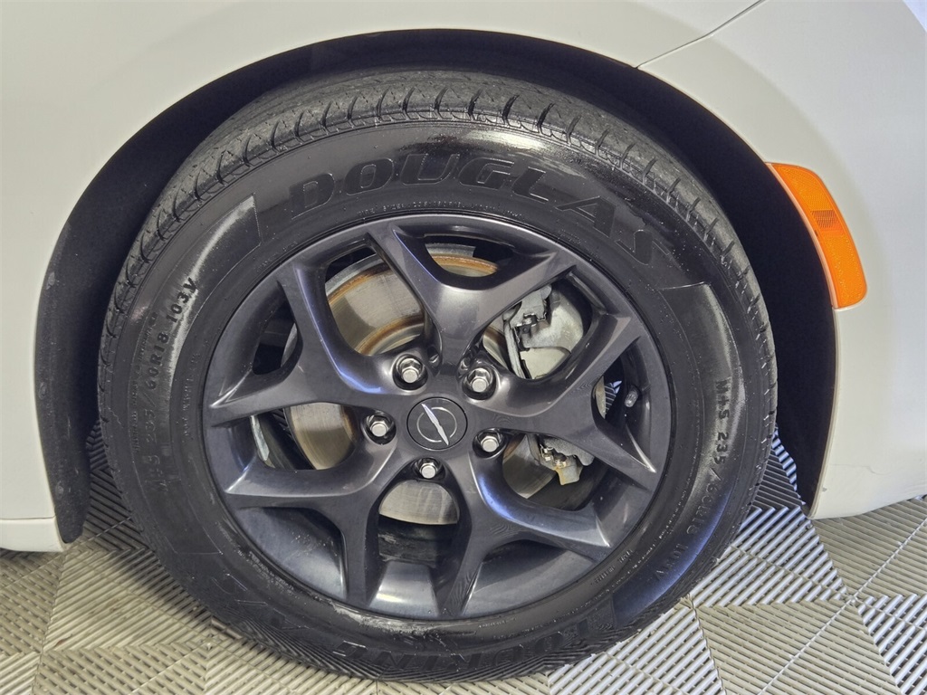 used 2019 Chrysler Pacifica car, priced at $12,998