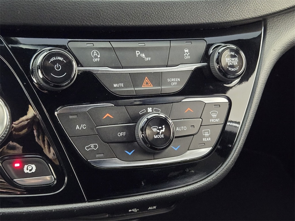 used 2019 Chrysler Pacifica car, priced at $12,998