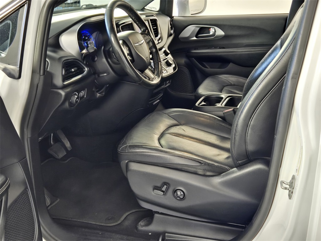 used 2019 Chrysler Pacifica car, priced at $12,998