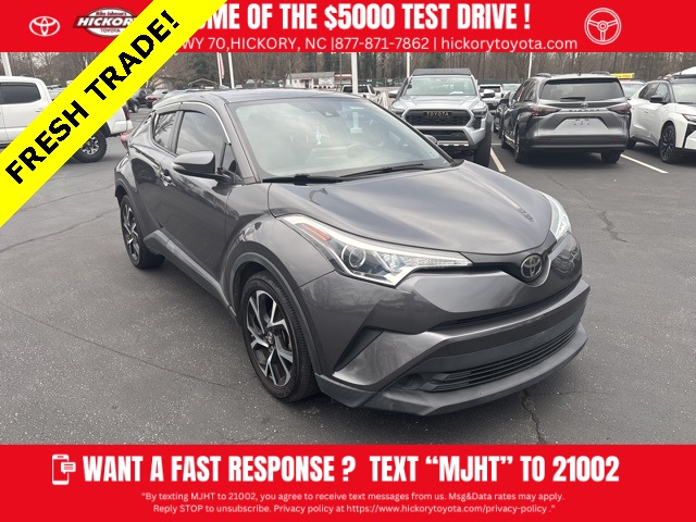 2019 Toyota C-HR XLE's photo