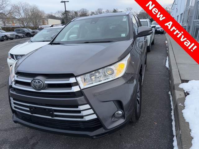 2017 Toyota Highlander XLE's photo