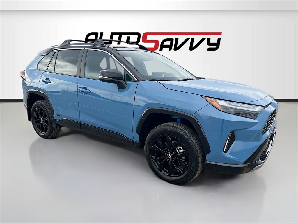 2022 Toyota RAV4 XSE's photo