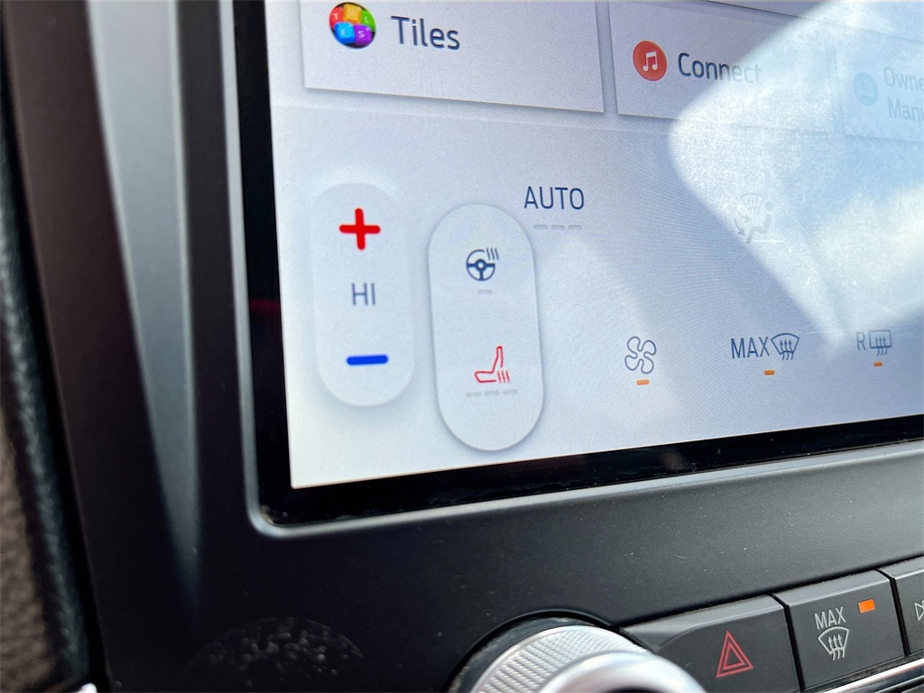 2022 Ford Edge Titanium photo 17