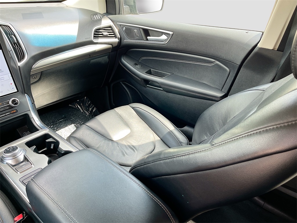 2022 Ford Edge Titanium photo 20