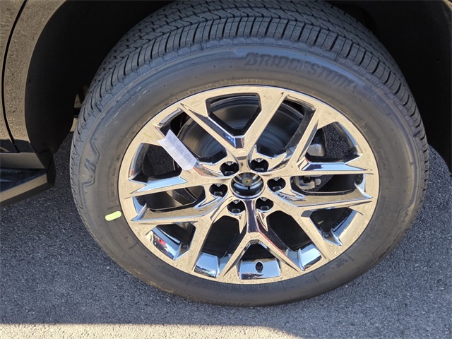 2026 Chevrolet Tahoe LS photo 2