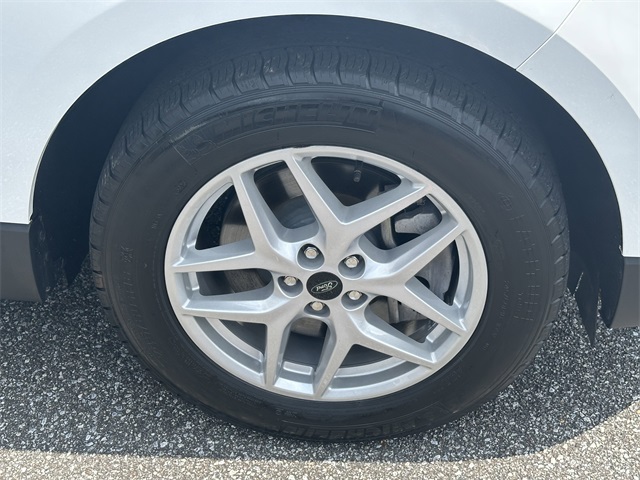 2024 Ford Edge SEL photo 12