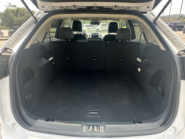 2024 Ford Edge SEL photo 17