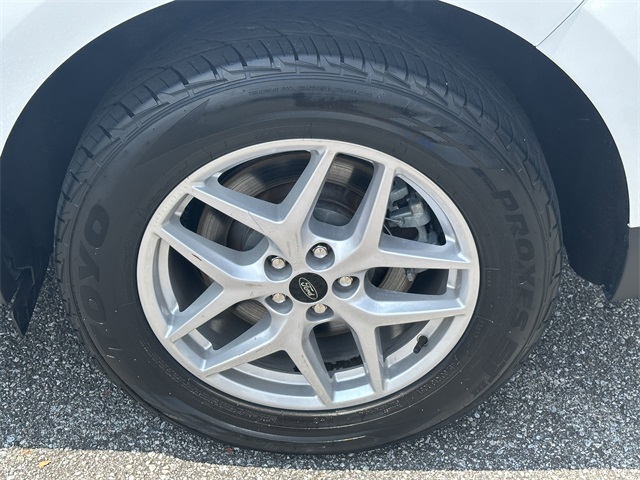 2024 Ford Edge SEL photo 18