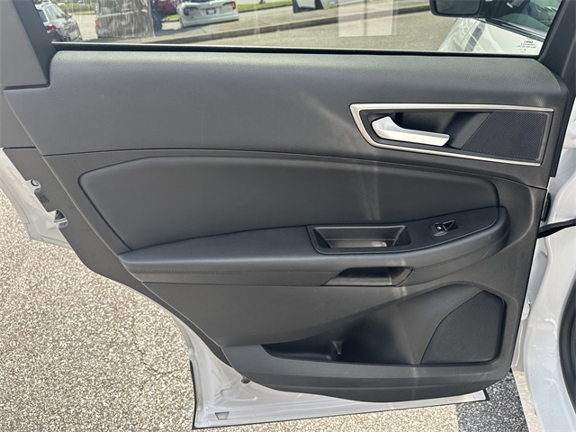 2024 Ford Edge SEL photo 20