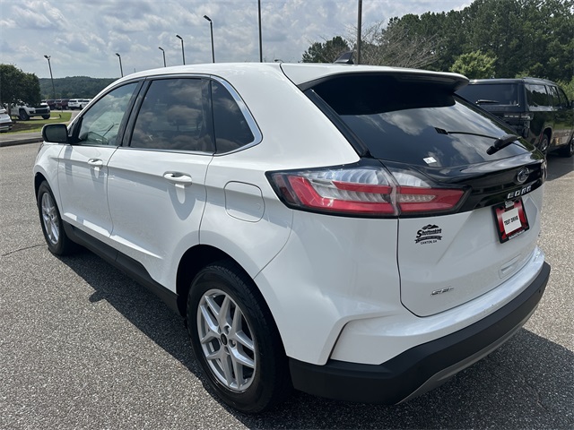 2024 Ford Edge SEL photo 3