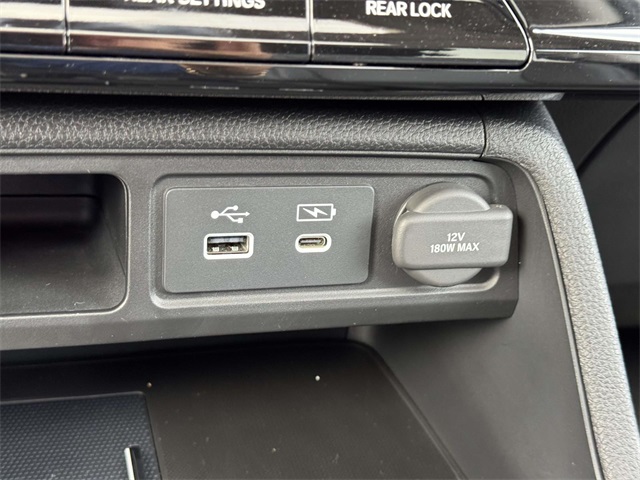 2023 Honda Pilot Elite photo 26