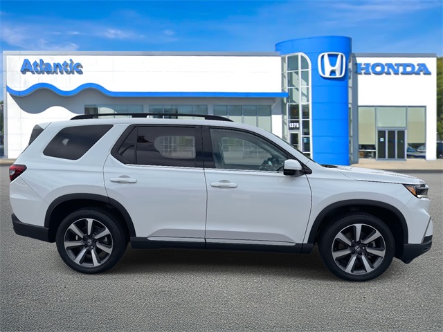 2023 Honda Pilot Elite photo 3