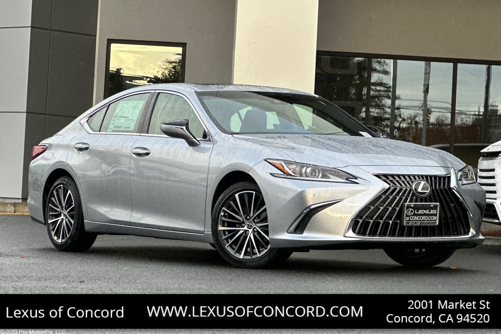 2025 Lexus ES