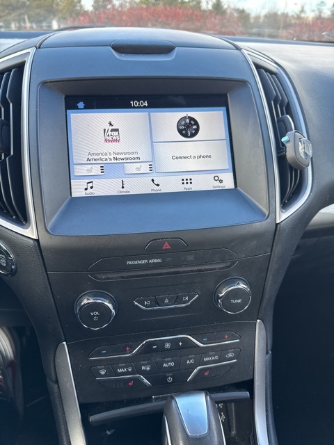 2017 Ford Edge SEL photo 2