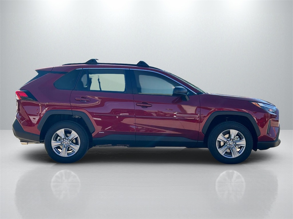 2025 Toyota RAV4 Hybrid LE photo 3