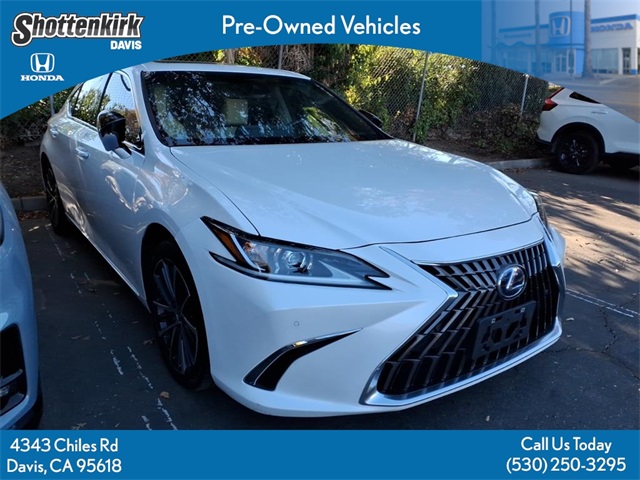 2022 Lexus ES Hybrid