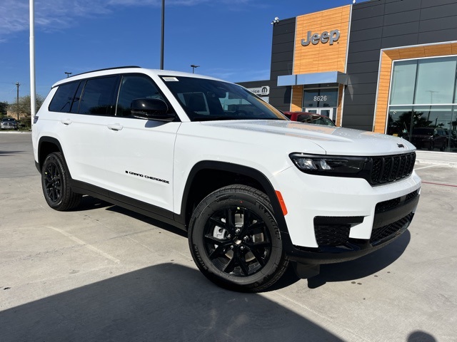 2025 Jeep Grand Cherokee L Altitude's photo