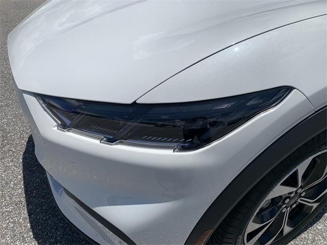 2025 White Metallic Ford Mustang Mach-E Select RWD SUV