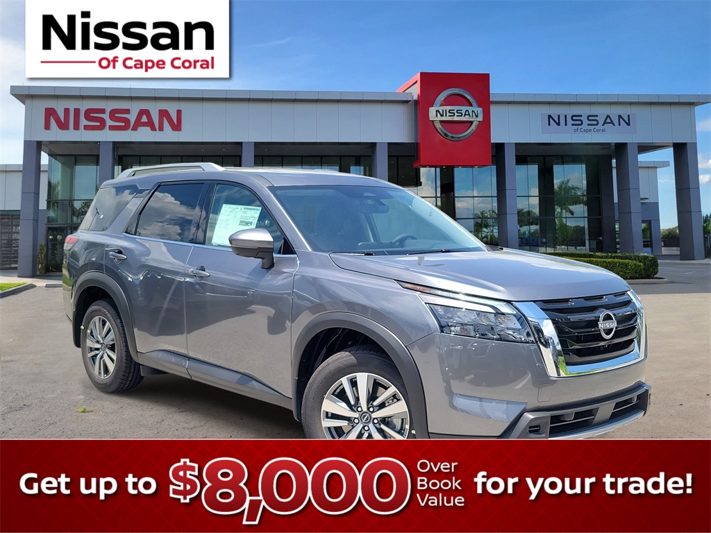 2025 Gun Metallic Nissan Pathfinder SL FWD SUV