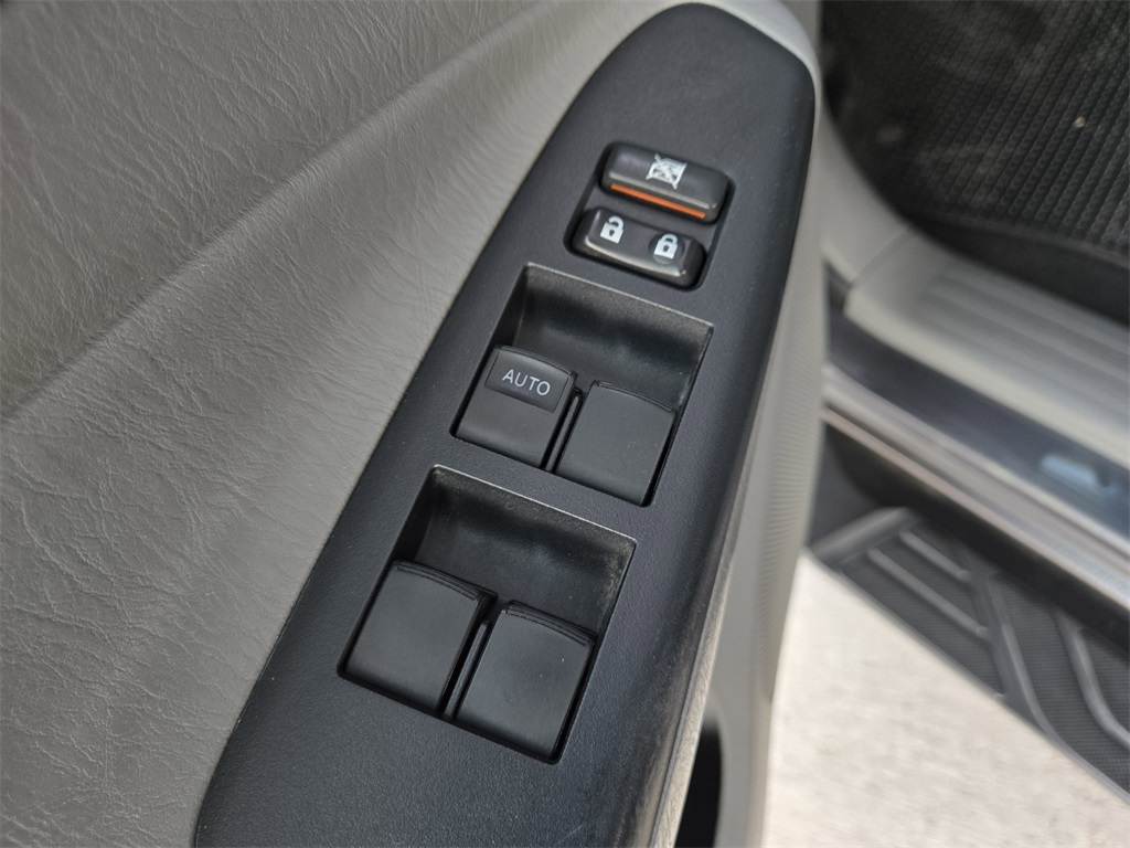 Used 2015 Toyota Tacoma Truck