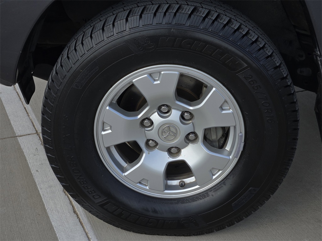 Used 2015 Toyota Tacoma Truck