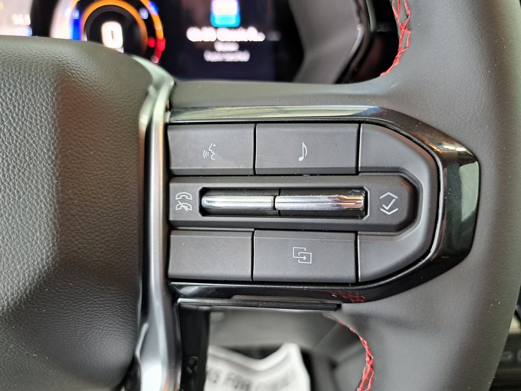 2025 Chevrolet Colorado Z71 4D Crew Cab 4WD 11