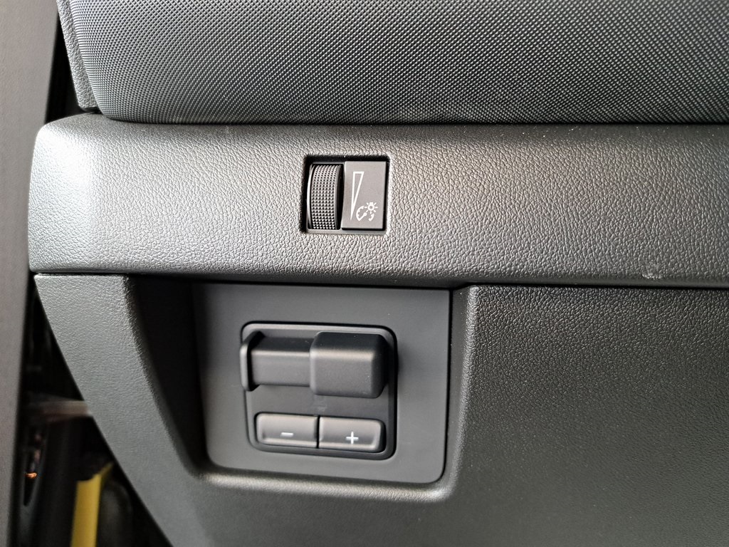 2025 Chevrolet Colorado Z71 4D Crew Cab 4WD 13