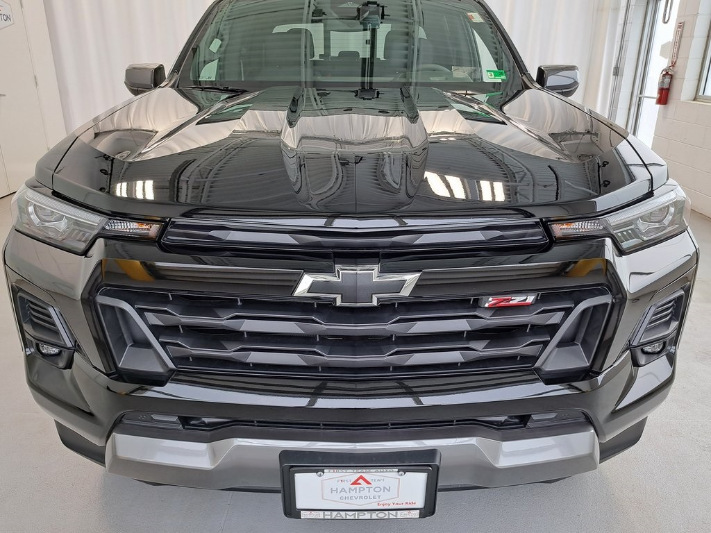 2025 Chevrolet Colorado Z71 4D Crew Cab 4WD 3
