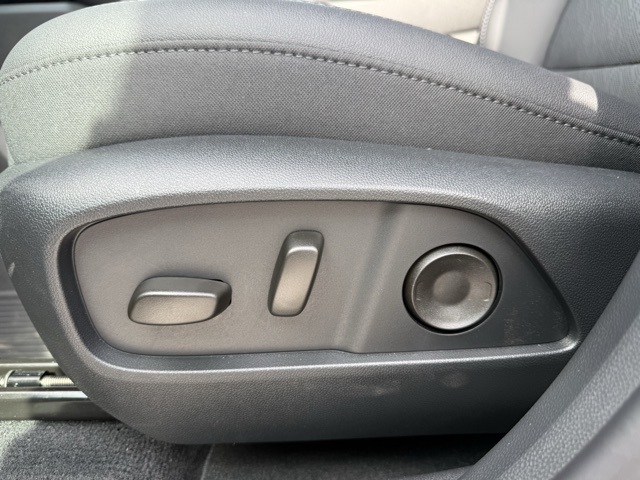 new 2026 Chevrolet Equinox car, priced at $35,760