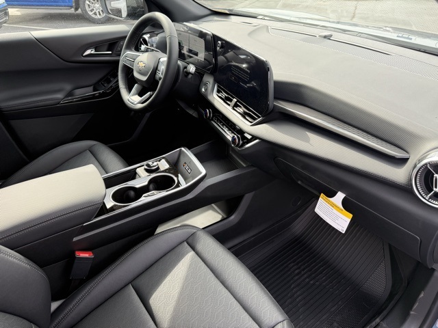 new 2026 Chevrolet Equinox car, priced at $35,760