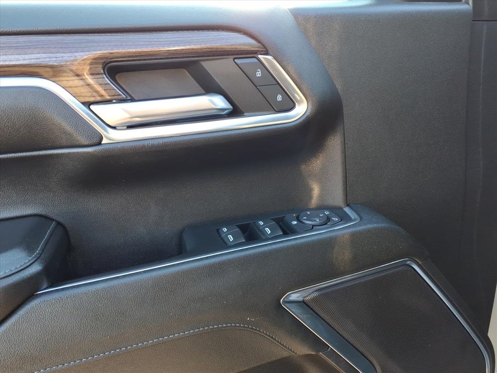 used 2023 Chevrolet Silverado 1500 car, priced at $29,900