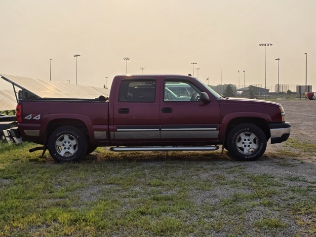 2004 Chevrolet Silverado 1500 LS