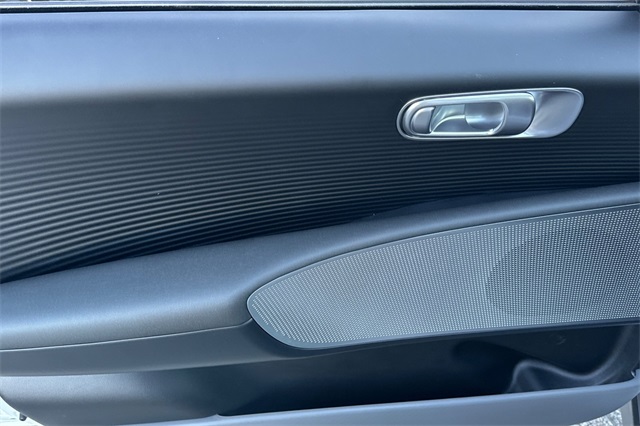 IONIQ 6 SE