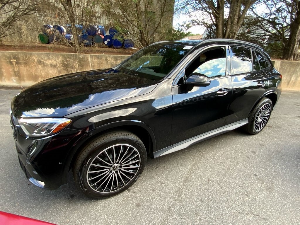 2023 Mercedes-Benz GLC