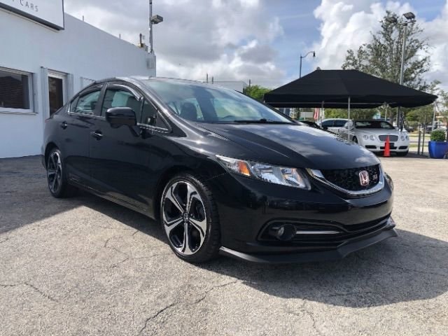 2015 Honda Civic Si photo 2