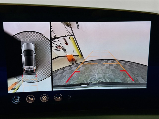 New 2026 Cadillac LYRIQ SUV