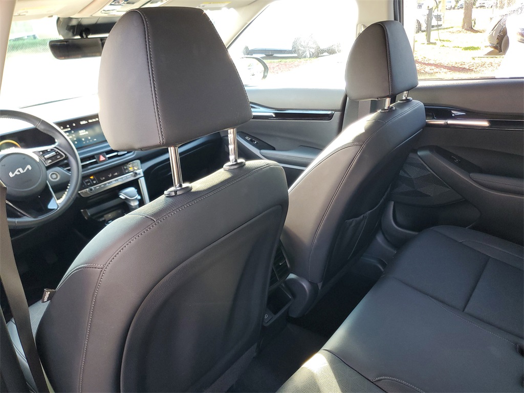 used 2024 Kia Seltos car, priced at $21,995