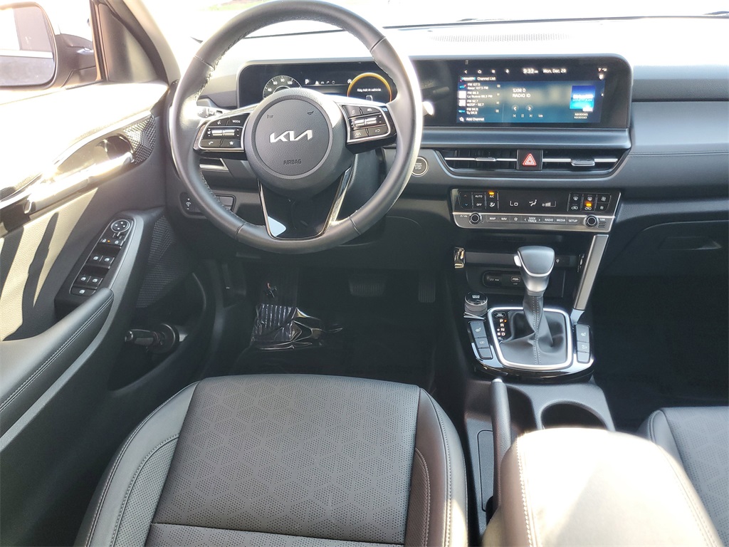 used 2024 Kia Seltos car, priced at $21,995