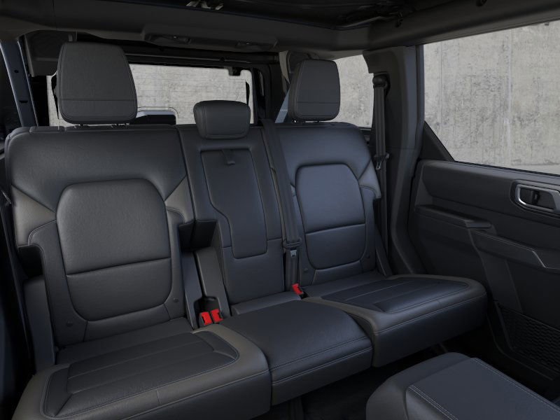 2025 Ford Bronco Outer Banks photo 11
