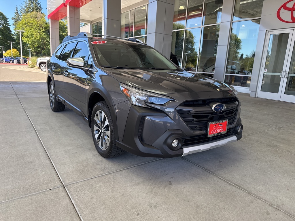 2023 Subaru Outback Touring's photo