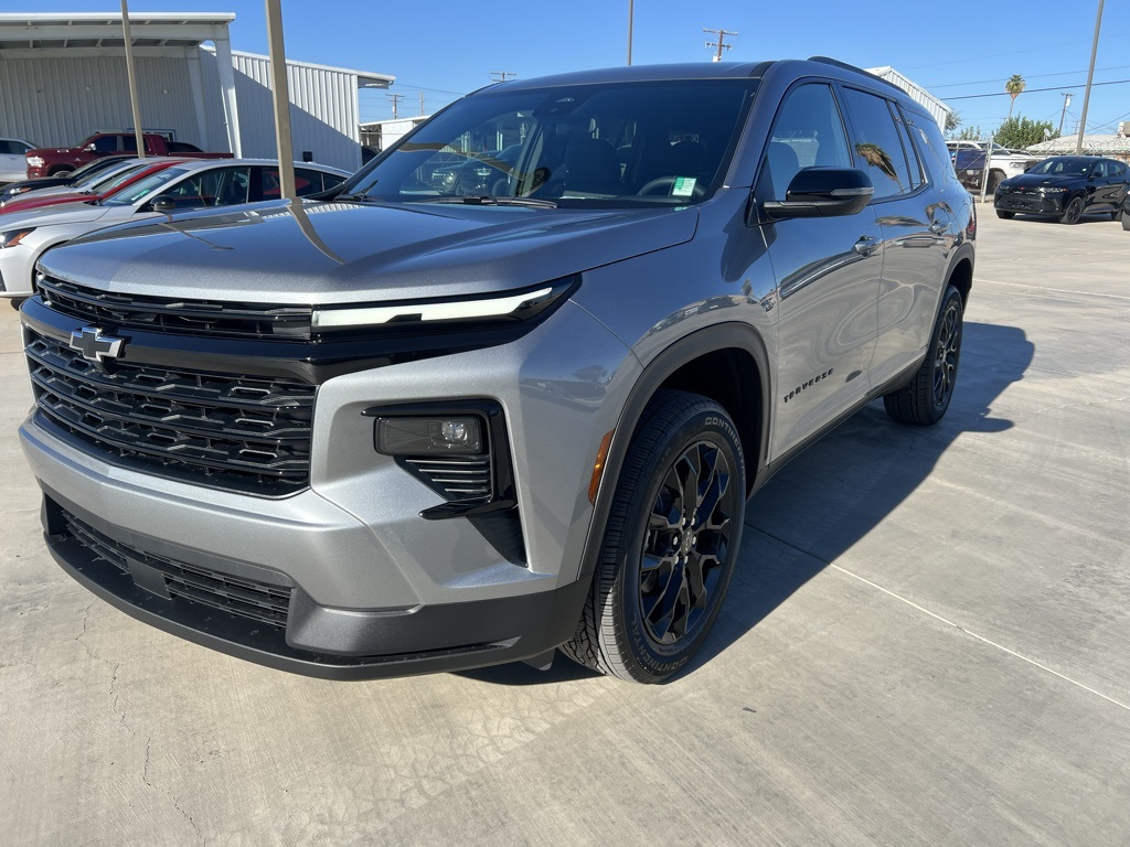 2017 Chevrolet Traverse 2LT photo 4