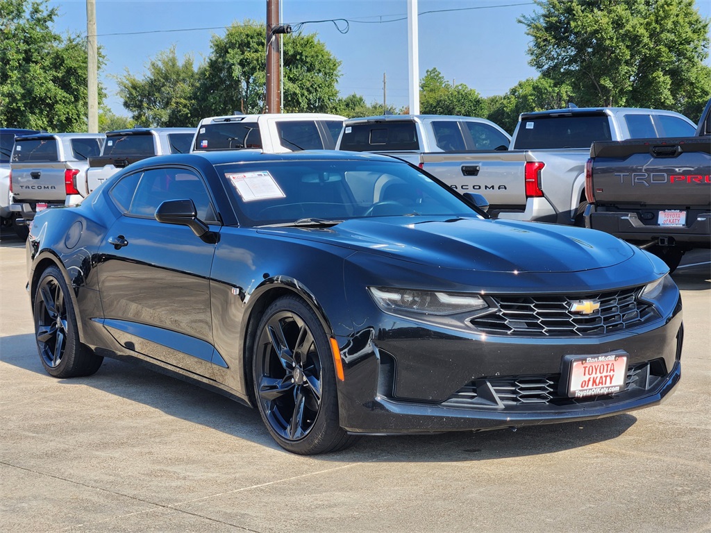 2020 Chevrolet Camaro 1LT photo 3