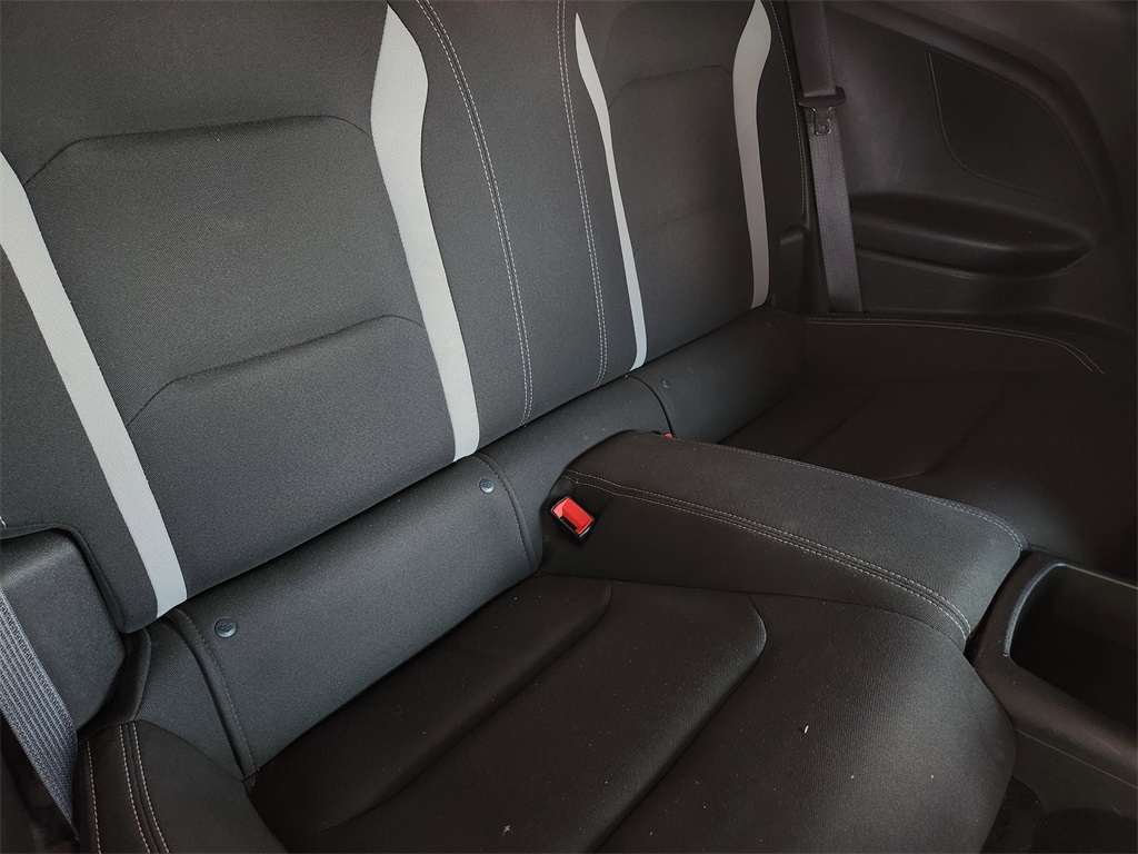 2020 Chevrolet Camaro 1LT photo 29