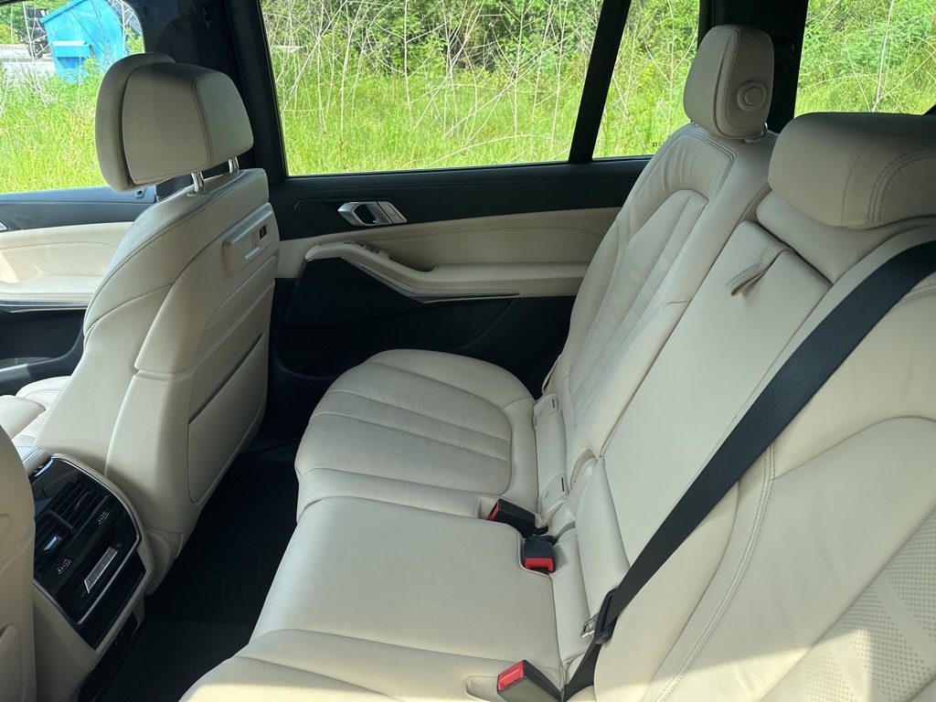 2021 Arctic Gray Metallic BMW X7 xDrive40i AWD SUV